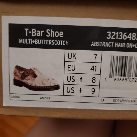 NIB Dr Martens calf hair t strap EU size 41 Mens 8 Womens 9 10 (run large) - Picture 9 of 9